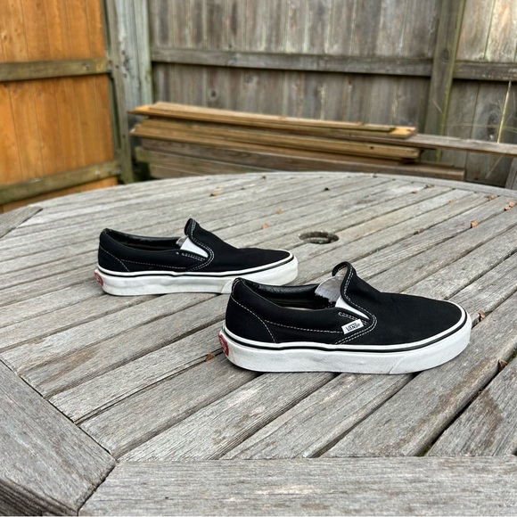 Vans Men's Classic Slip On Off The Wall‎ Black & White Shoes Size 5.0 men - Picture 1 of 9
